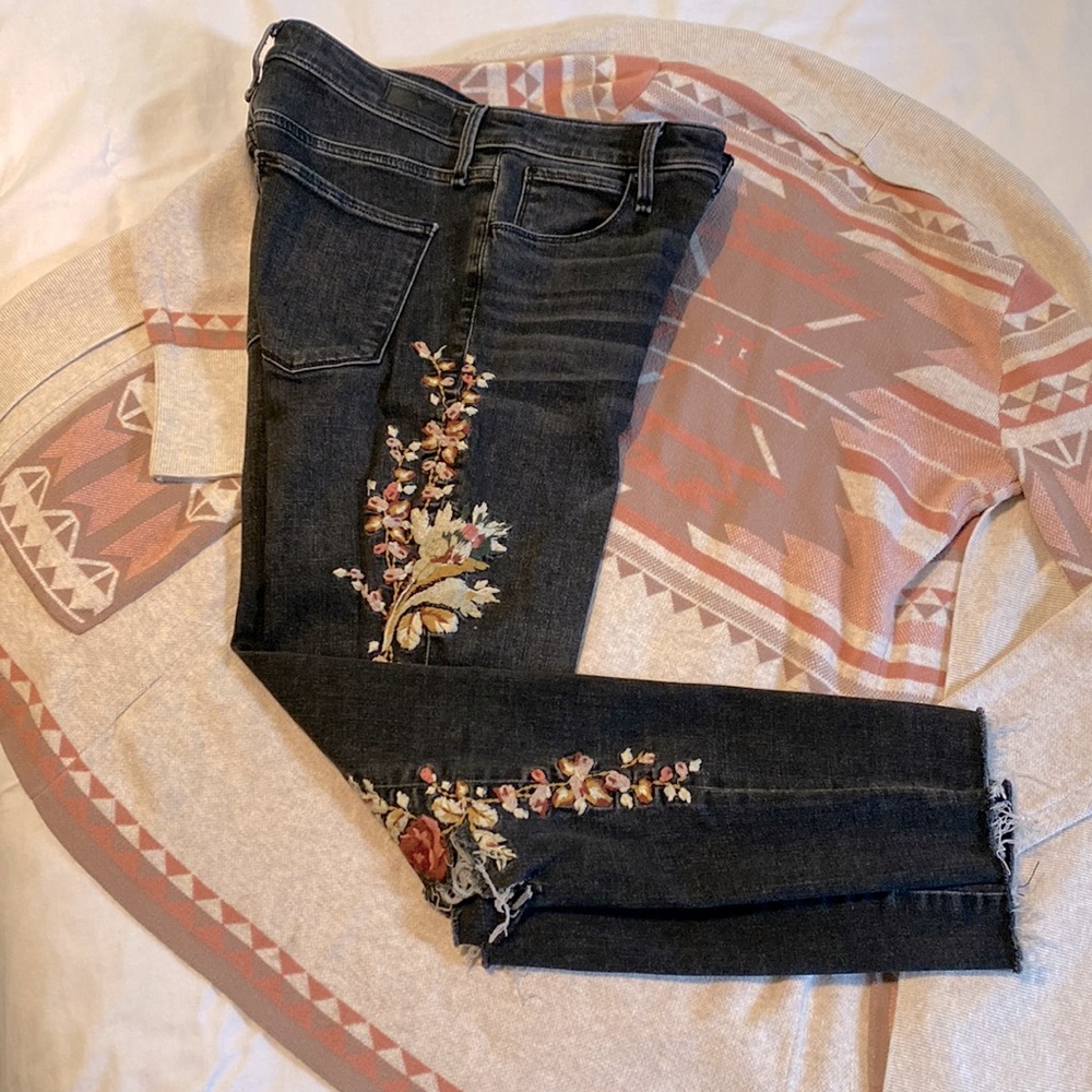 Abercrombie and fitch floral print black jeans